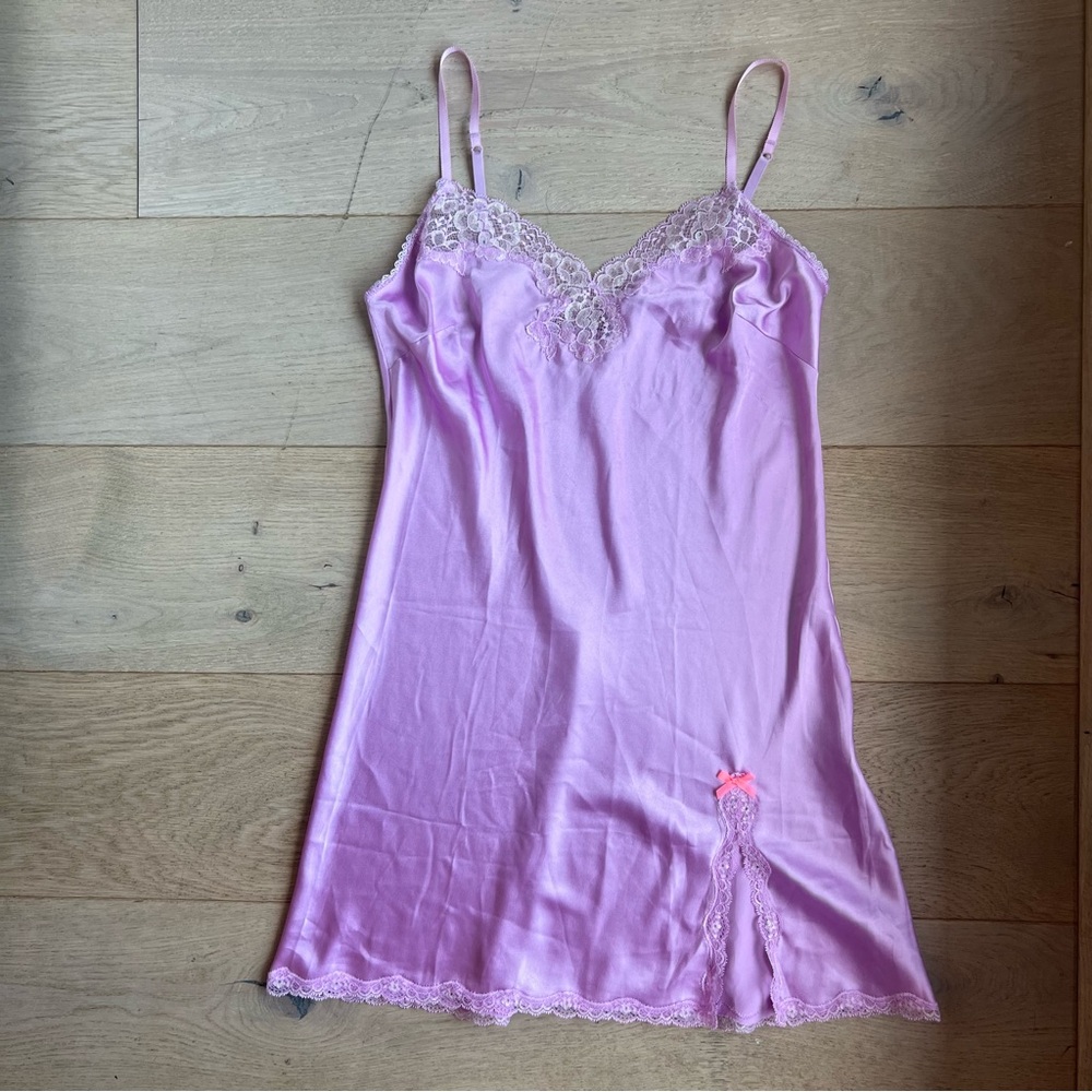 Vintage Victoria’s Secret Lilac Satin Nightgown Size M NWT